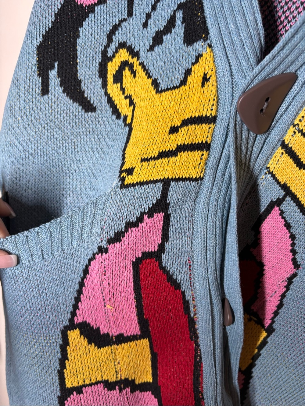 {NEW} Women's Donald Duck Knit Cardigan Sweater Large - Picture 5 of 7